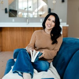 Zennia Sotelo